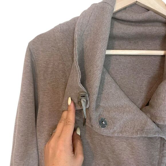 Lululemon Gratitude Wrap Sweater - Picture 4 of 16